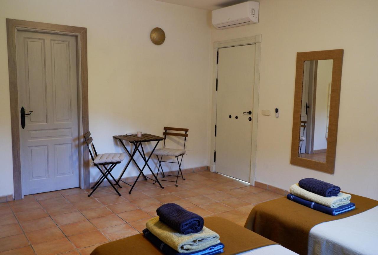 Vegan Guesthouse Finca Pereila Coín Buitenkant foto